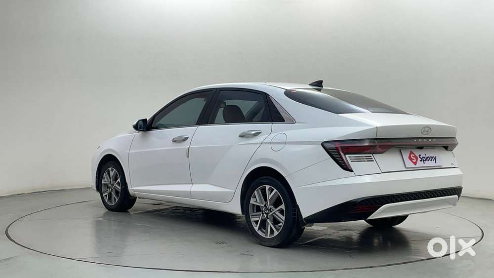 Hyundai Verna 1.5 Sx Petrol Mt, 2023, Petrol