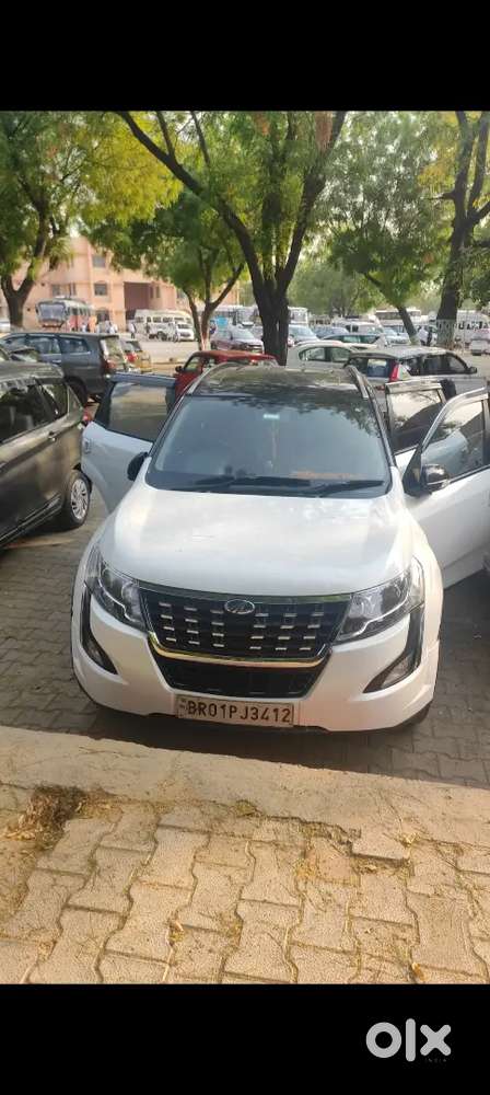 Mahindra Xuv500 2018 Diesel 61200 Km Driven