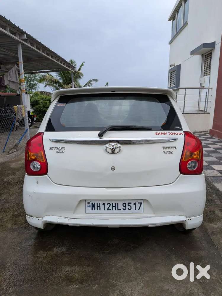 Well-maintained Toyota Etios Liva (2011) – Only 98k Km Driven!