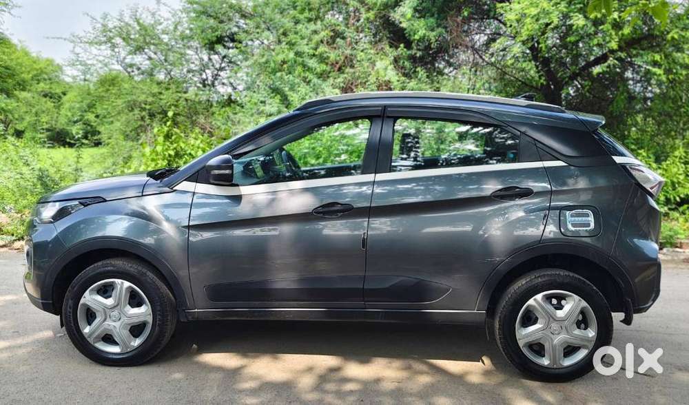 Tata Nexon 1.2 Revotron Xm (s), 2022, Petrol