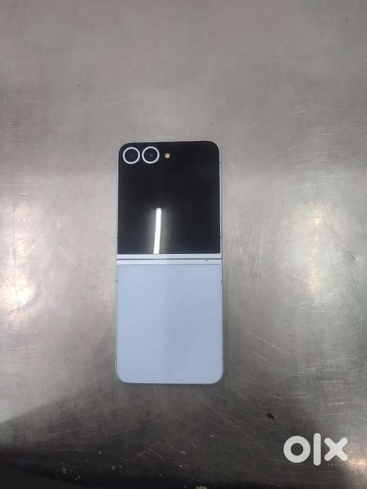 Vivo v60e price 22000  samsung flip 6 12 256. Price 26000