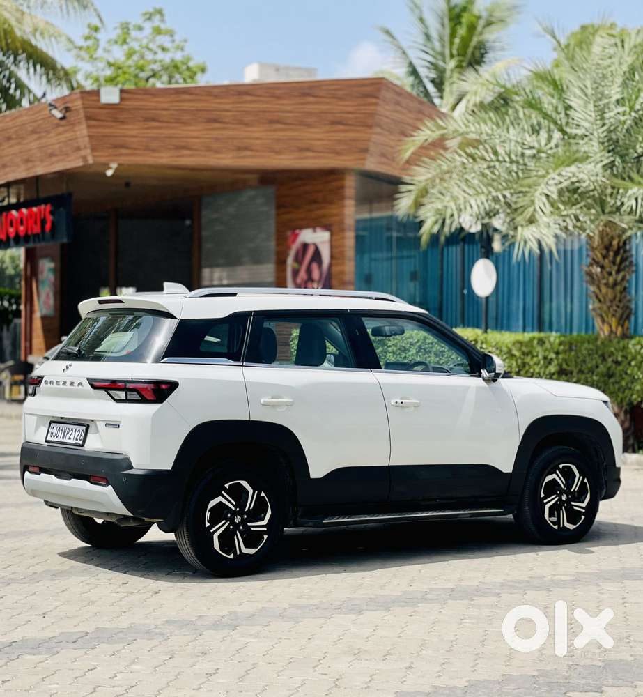 Maruti Suzuki Brezza 1.5 Zxi Plus At Smart Hybrid, 2023, Petrol