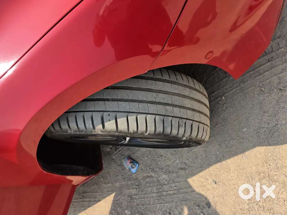 Volvo V40 2017 Diesel 97000 Km Driven. Neatly Maintained