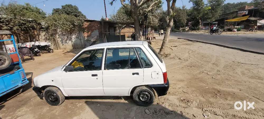 Cng Car Me Lagi Huai H Saf Candition H Koi Pese Lgani Ki Jarurat Nhi H