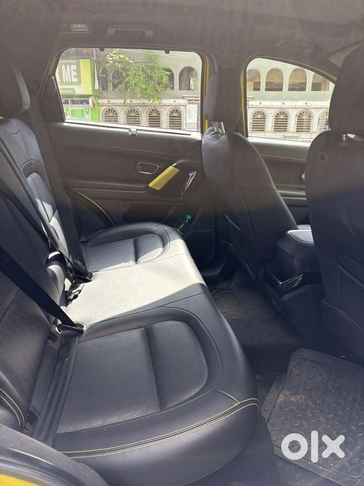 Tata Harrier Fearless Plus Dual Tone (at)