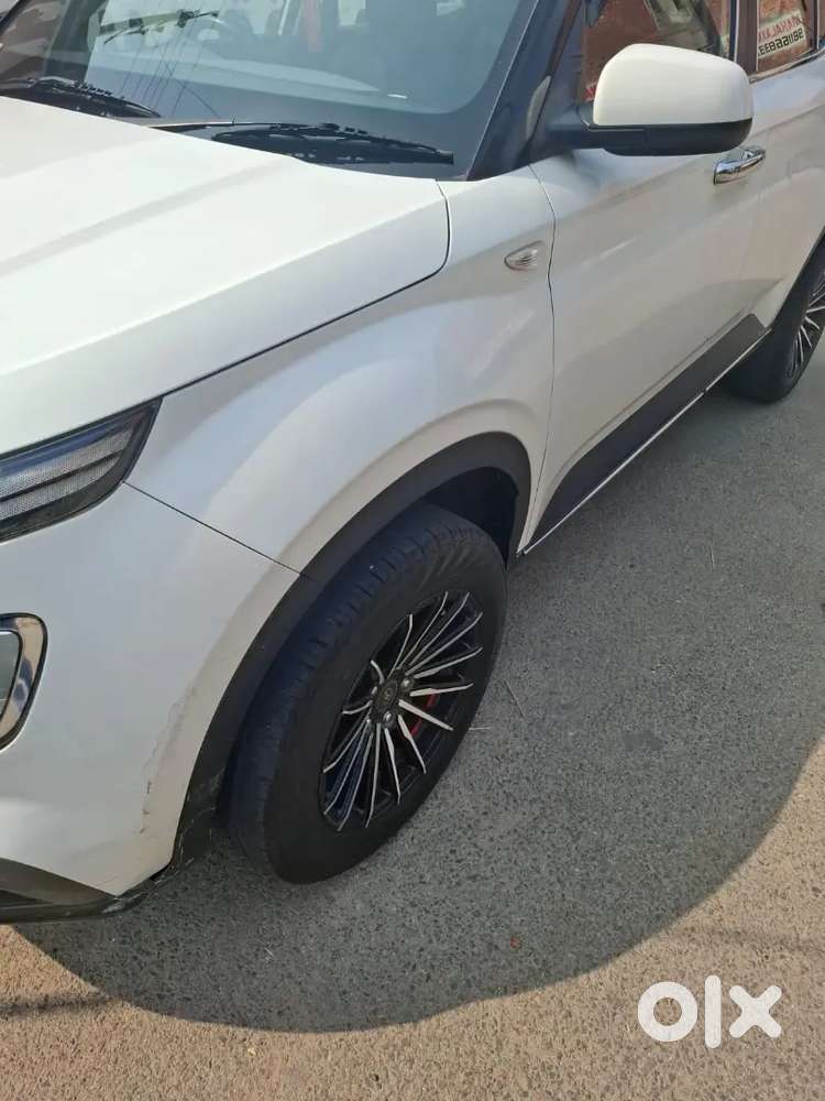 Hyundai Venue 2020 Petrol Manual