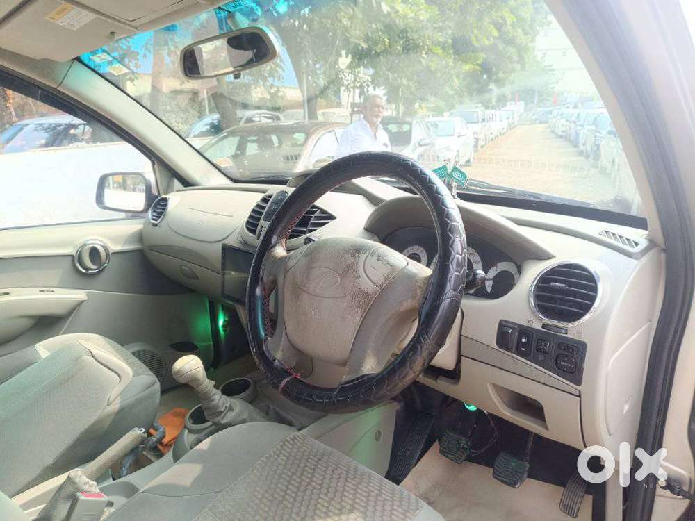 Mahindra Quanto C8, 2014, Diesel