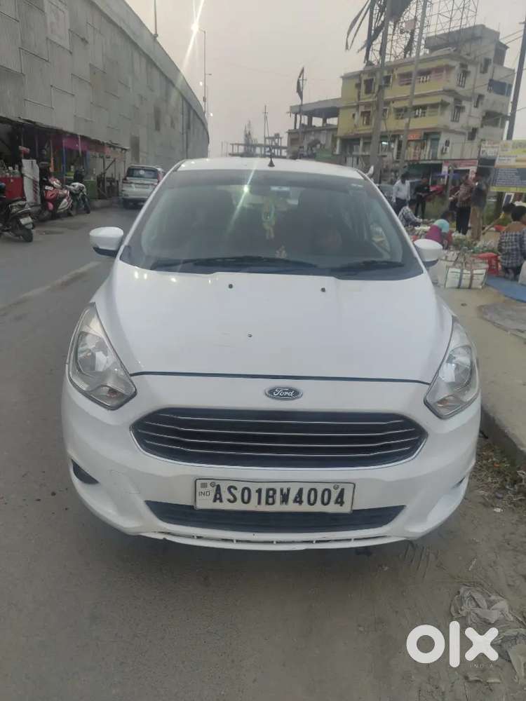 Ford Figo 1.2 Titanium 2015