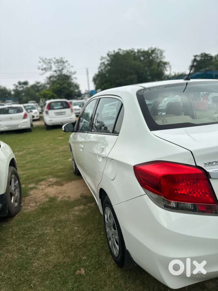 Honda Amaze Petrol 2015