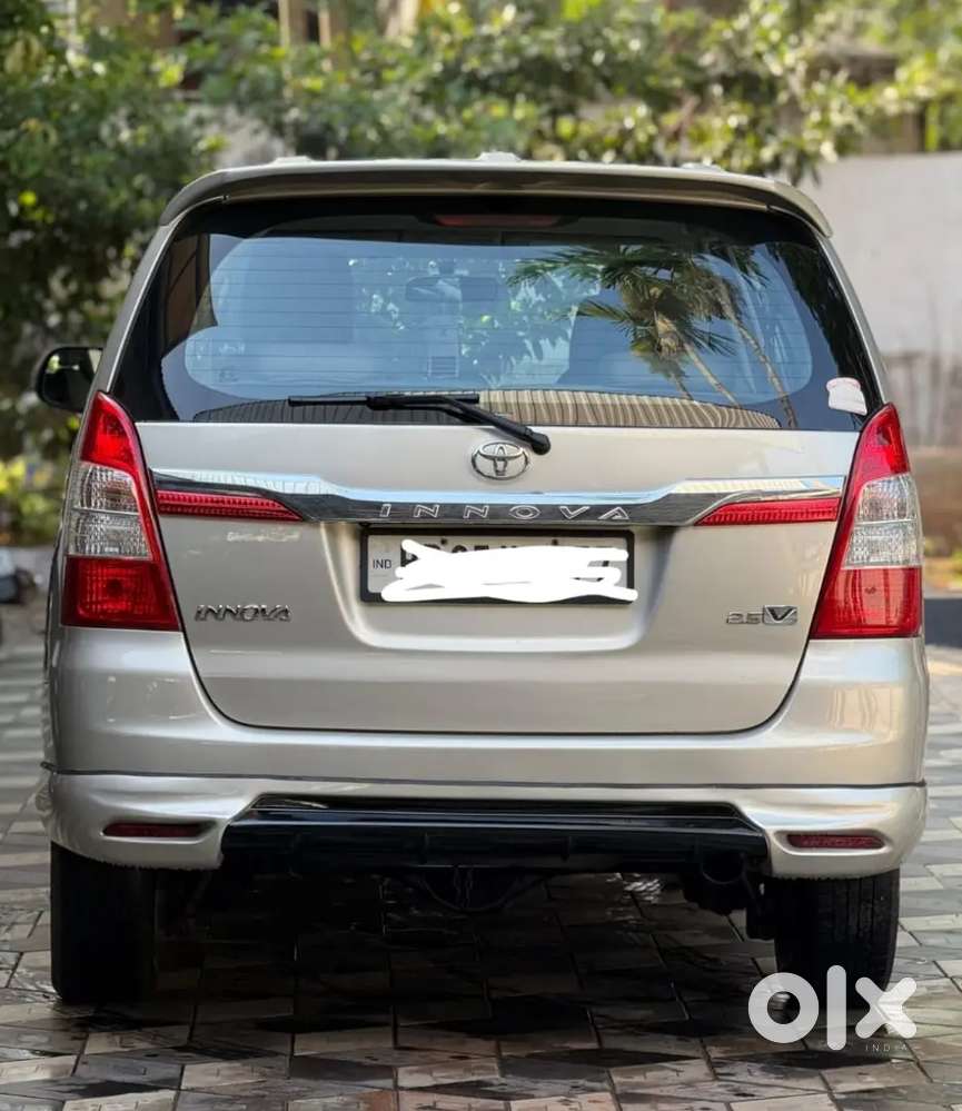 Toyota Innova 2014 Diesel 166000 Km Driven