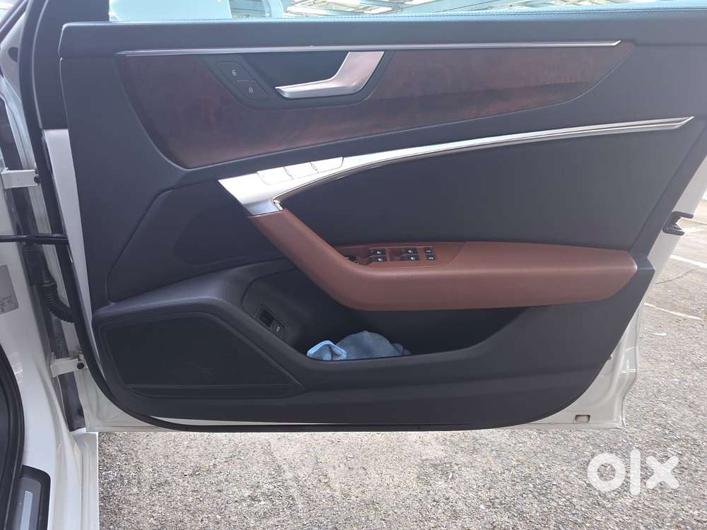 Audi A6 2.0 45 Tfsi Premium Plus, 2023, Petrol