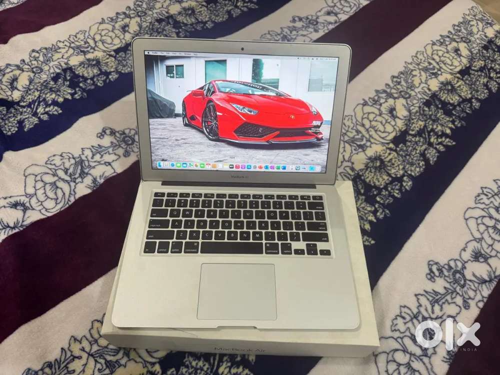 Less used 6yrs 13inch MacBook Air i5 1.8ghz 8gbrm 128gbSSD 6hrs backup