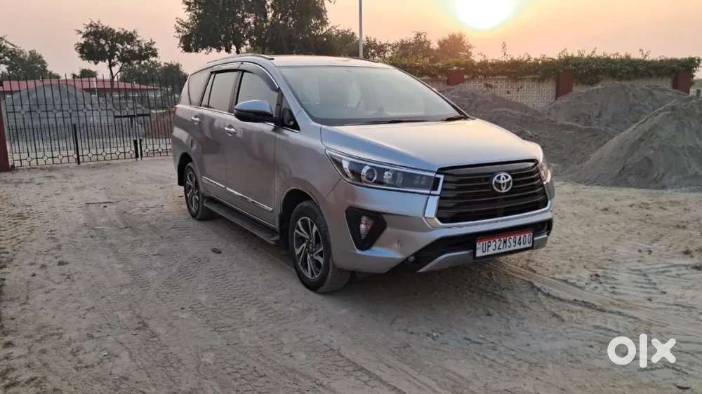 Toyota Innova Crysta 2022 Variant Mt