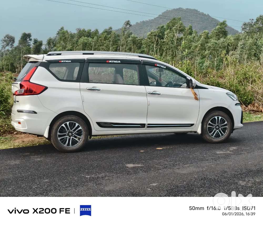 Maruti Suzuki Ertiga 2023 Petrol Well Maintained