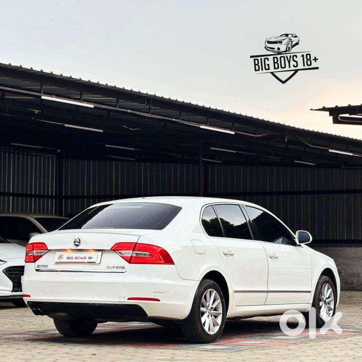 Skoda Superb Elegance 1.8 Tsi At, 2015, Petrol