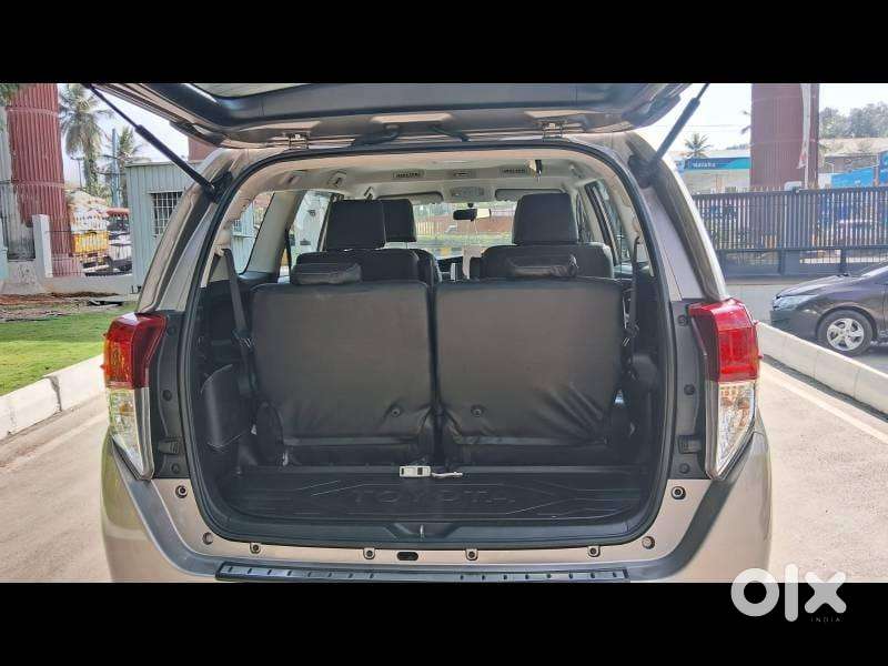 Toyota Innova Crysta 2.4 G Mt 7 Str, 2018, Diesel