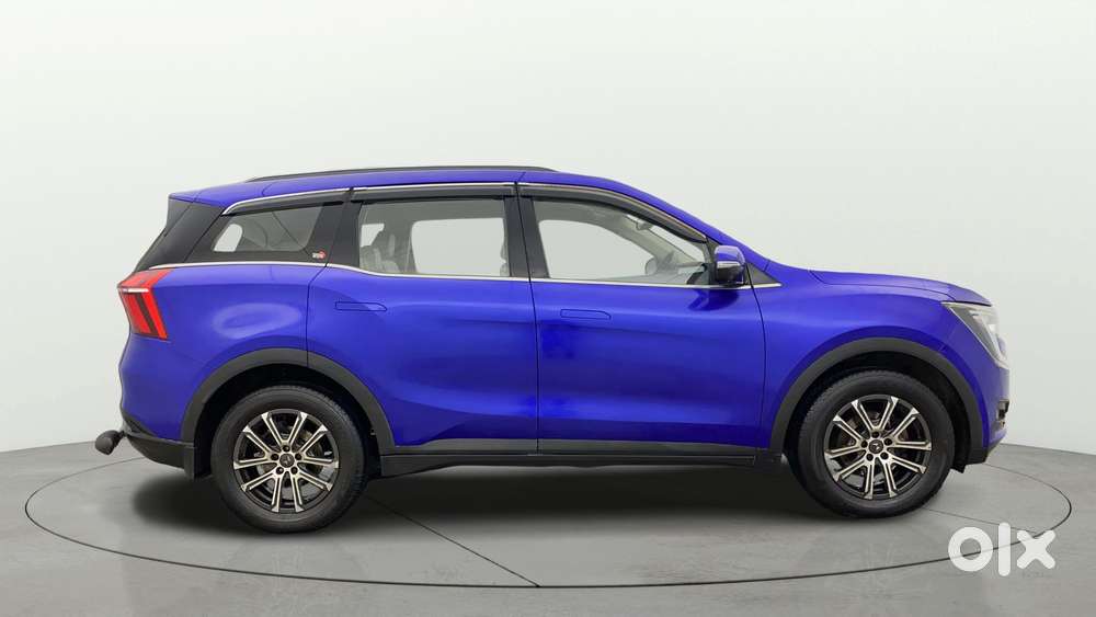 Mahindra Xuv700 2.0 Ax 7 Petrol Mt Str, 2021, Petrol