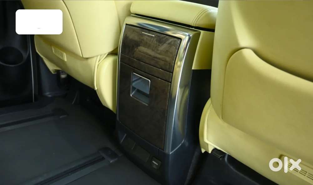 Toyota Vellfire, 2023, Petrol
