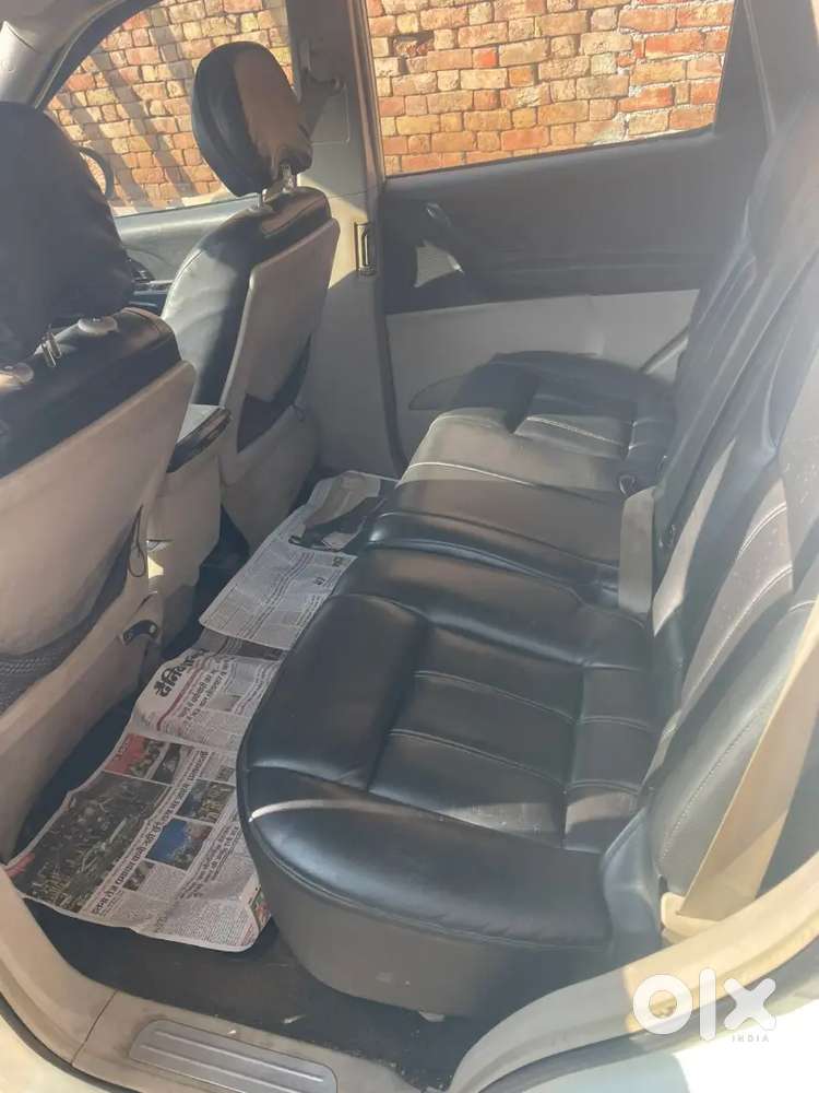 Mahindra Xuv500 2017 179000 Km Urgent Sale Cash Payment