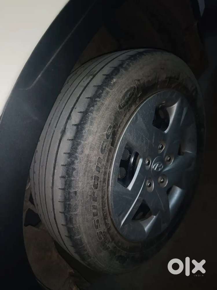 Hyundai Venue Petrol/cng 2020 Model 67000km - 27km/kg Mileage