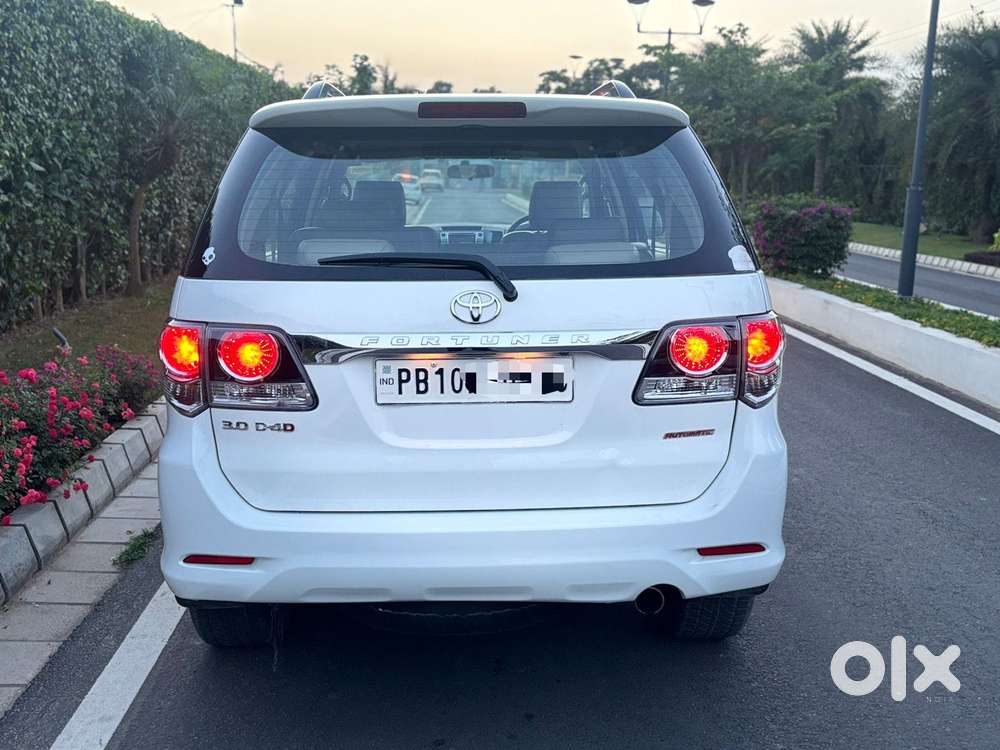 Toyota Fortuner 2011-2016 4x2 At, 2015, Diesel