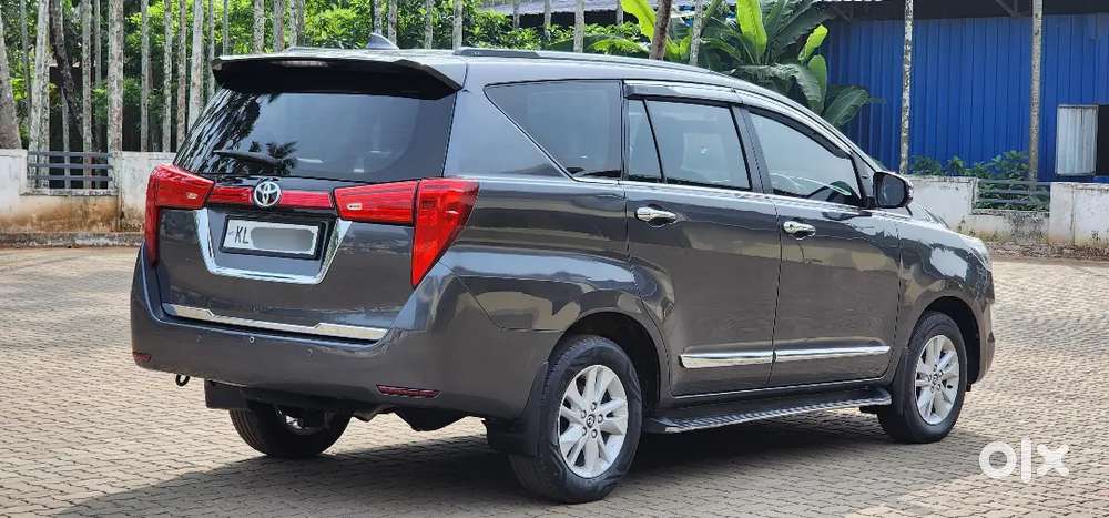 Toyota Innova Crysta 2018 Diesel Well Maintained
