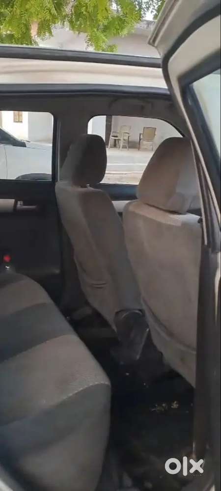Maruti Suzuki Swift Dzire, Year 2011