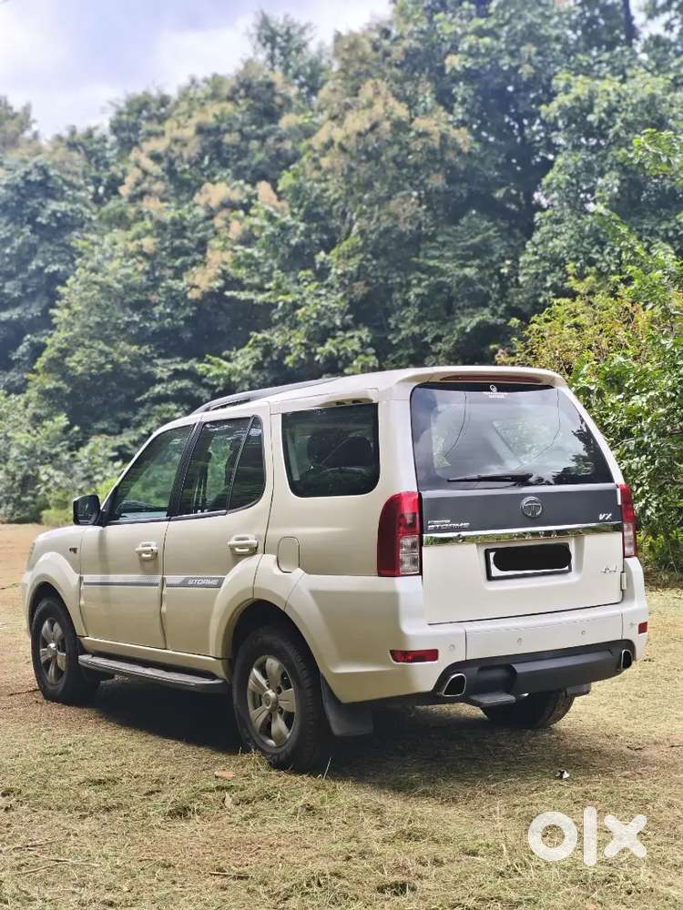 Tata Safari Storme 2018
