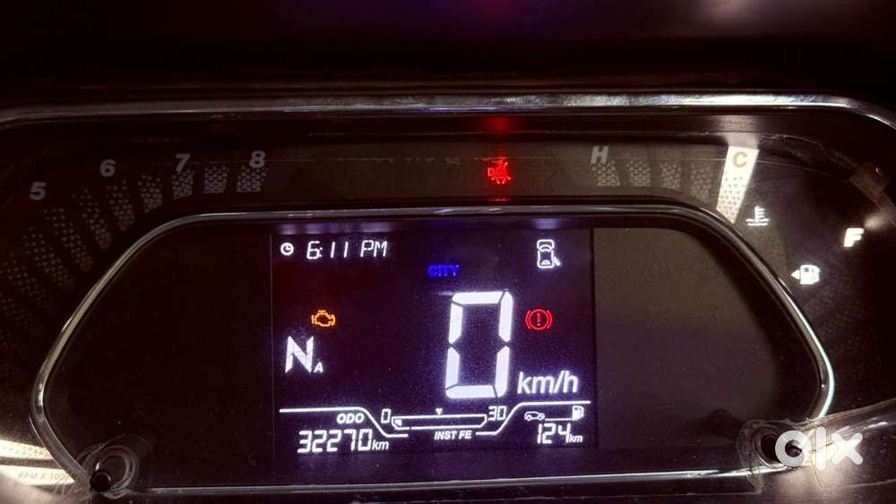Tata Nexon 2020 Top End Petrol Automatic 32000km Gud Condition 1stowne