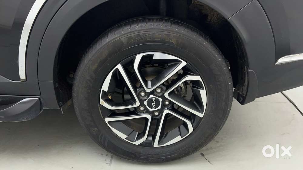 Kia Carens 1.4 Prestige Plus Turbo 7 Str, 2022, Petrol