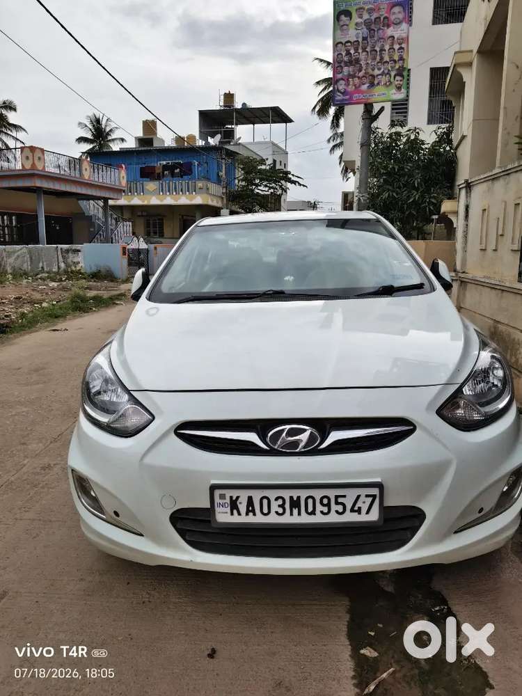 Verna 1.6 Petrol Engine Good In Condition Will Maintained Track