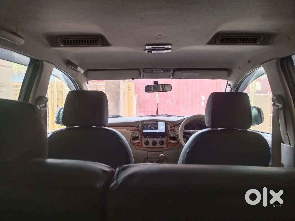 Toyota Innova 2012 Diesel Well Maintained
