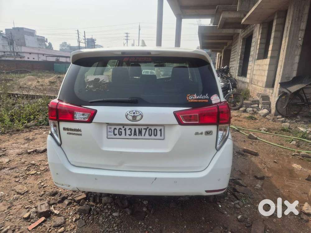 Selling Of Well Maintained Toyota Innova Crysta Diesel Of 2021