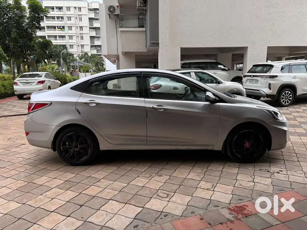 Hyundai Verna Petrol Sx 2011