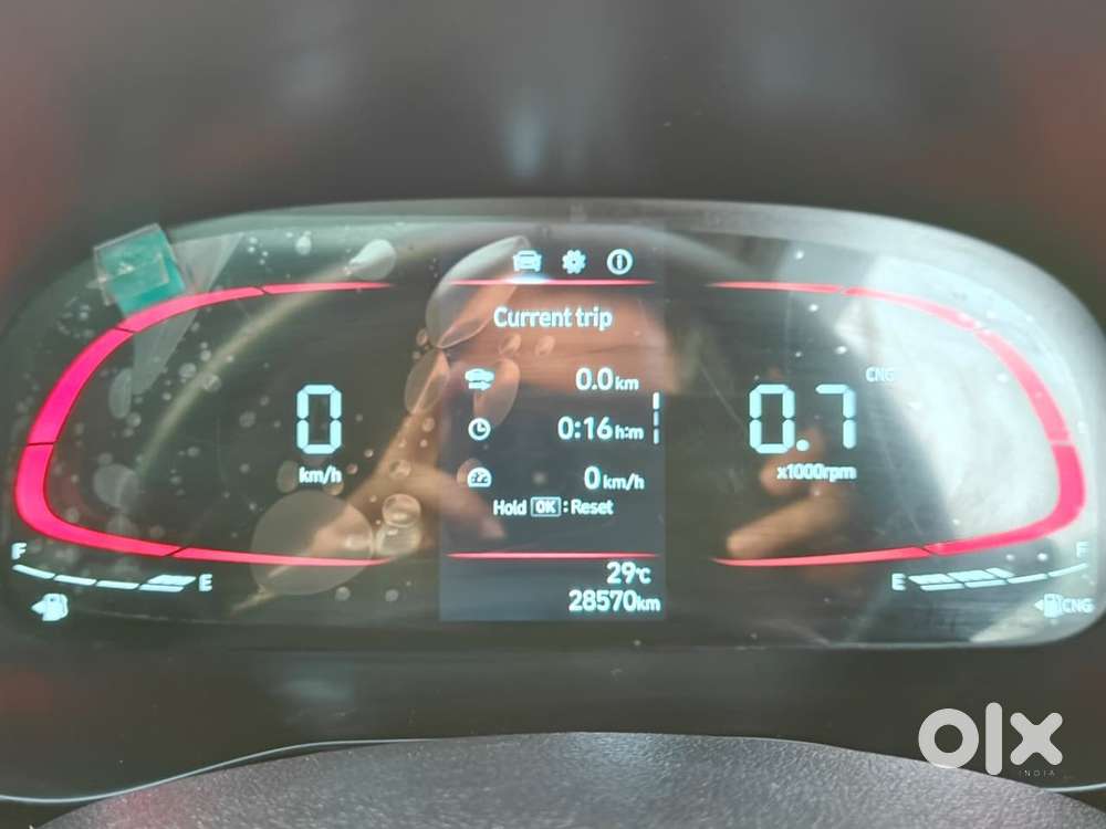 Hyundai Exter 2025 Sunroof Cng