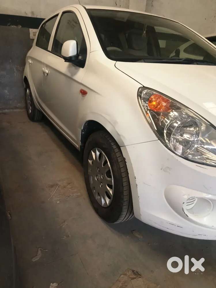 Hyundai New I20 1.2 Magna Petrol Manual 2011