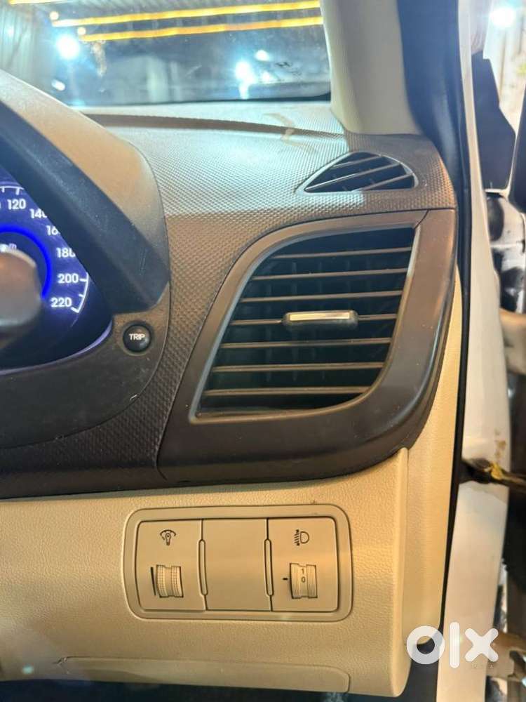 Hyundai Verna 1.6 Sx (o) Anniversary Edition Vtvt, 2015, Petrol