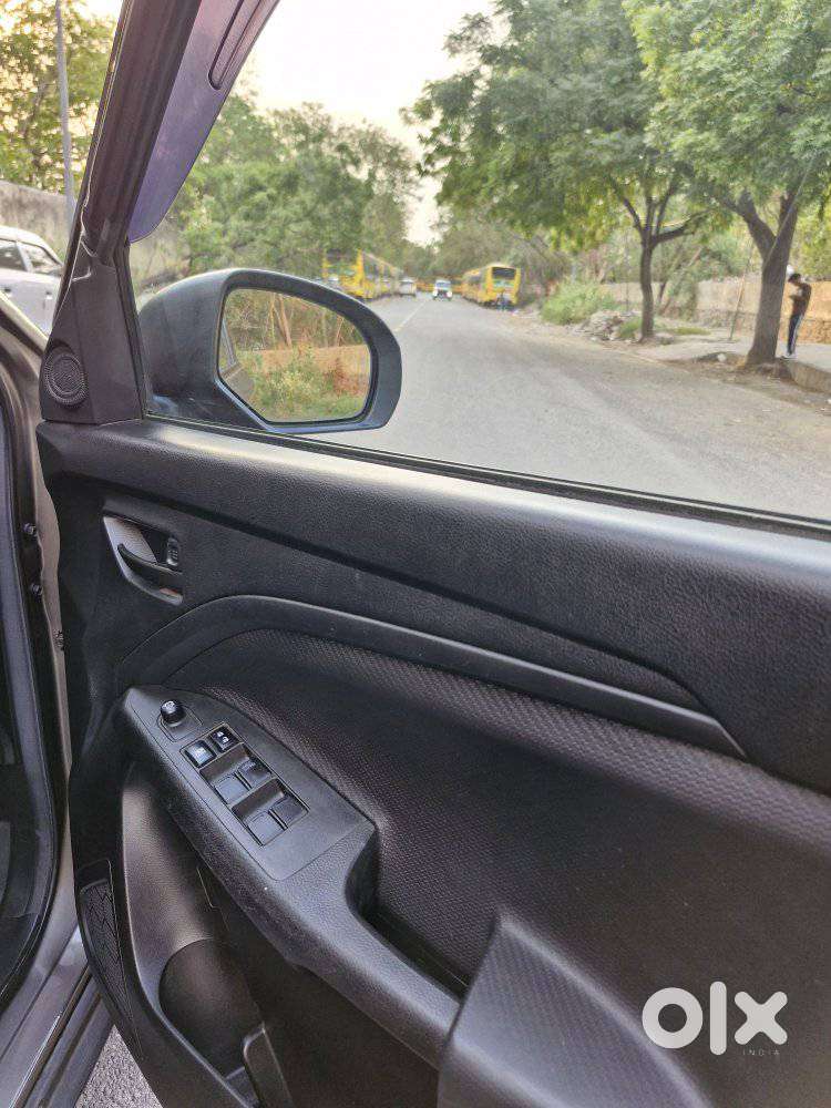 Maruti Suzuki Brezza 1.5 Lxi Smart Hybrid, 2024, Petrol