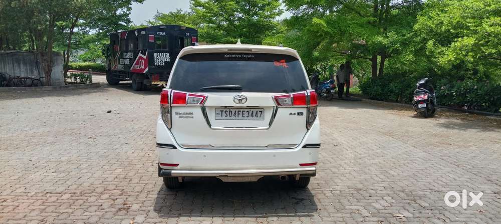 Toyota Innova Crysta 2.4 G Mt, 2021, Diesel