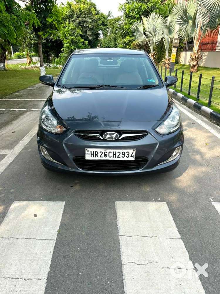 Hyundai Verna Fluidic 1.6 Vtvt Sx, 2014, Petrol