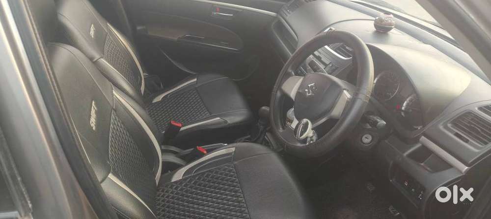 Maruti Suzuki Swift Vxi 1.2 Abs Bs-iv, 2017, Petrol