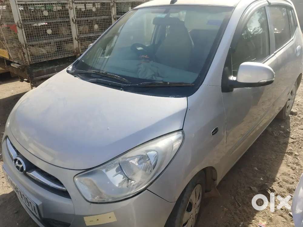 I10 Sporz Pure Petrol