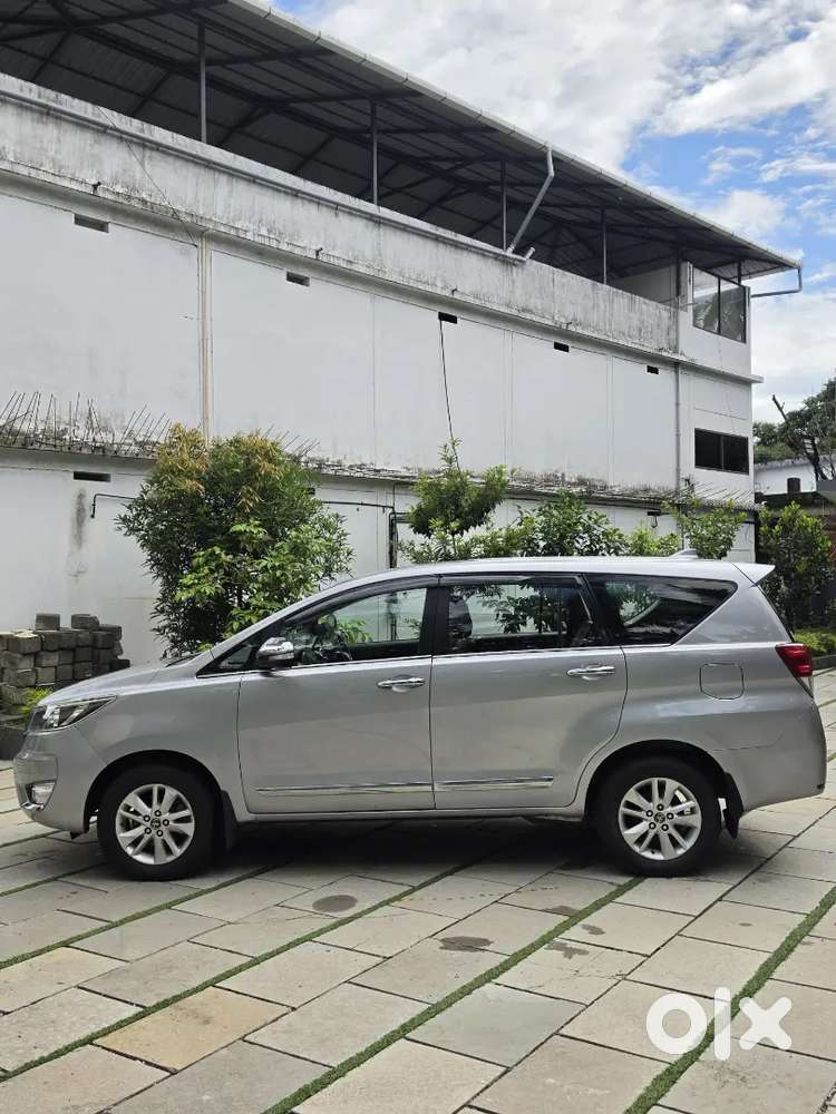 Toyota Innova Crysta 2.8 Diesel Automaticj
