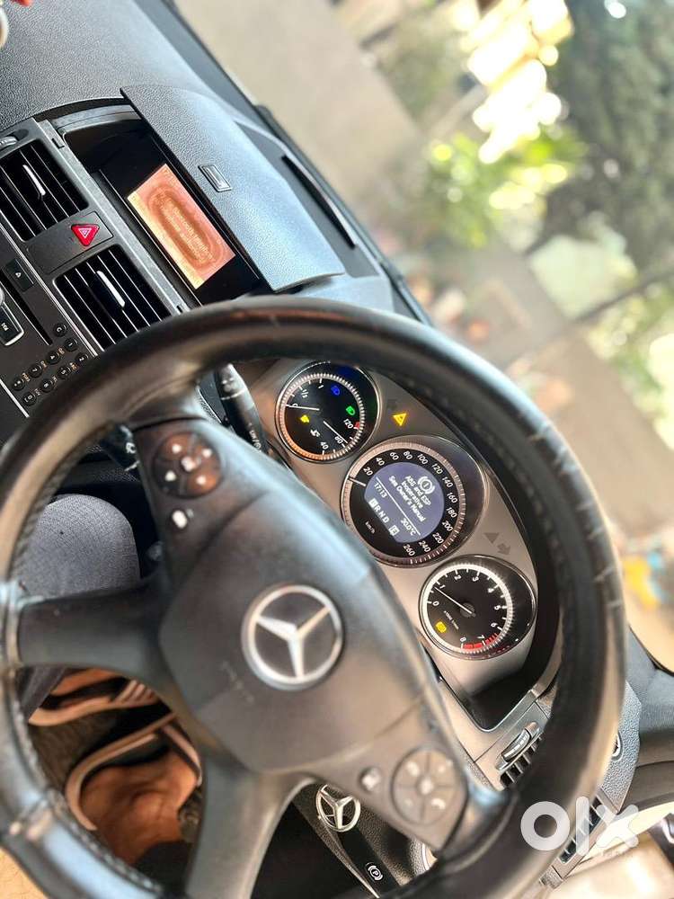 Mercedes-benz C-class 2011 Petrol 70000 Km Driven