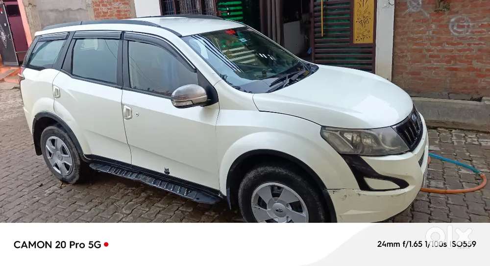 Mahindra Xuv500 2016 Diesel 100000 Km Driven