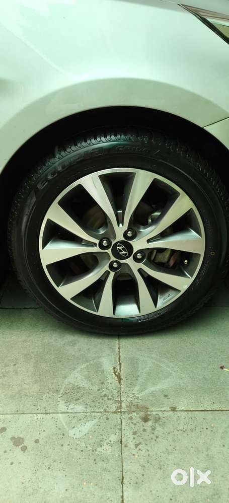 Hyundai Verna 2016 Km Driven