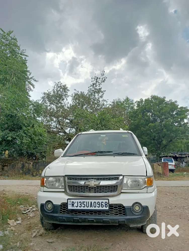 Chevrolet Tavera 2015