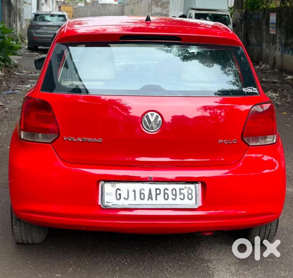 Volkswagen Polo Petrol Highline 1.2l, 2011, Cng & Hybrids