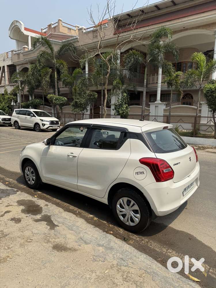 Maruti Suzuki Swift Vvt Vxi, 2023, Petrol