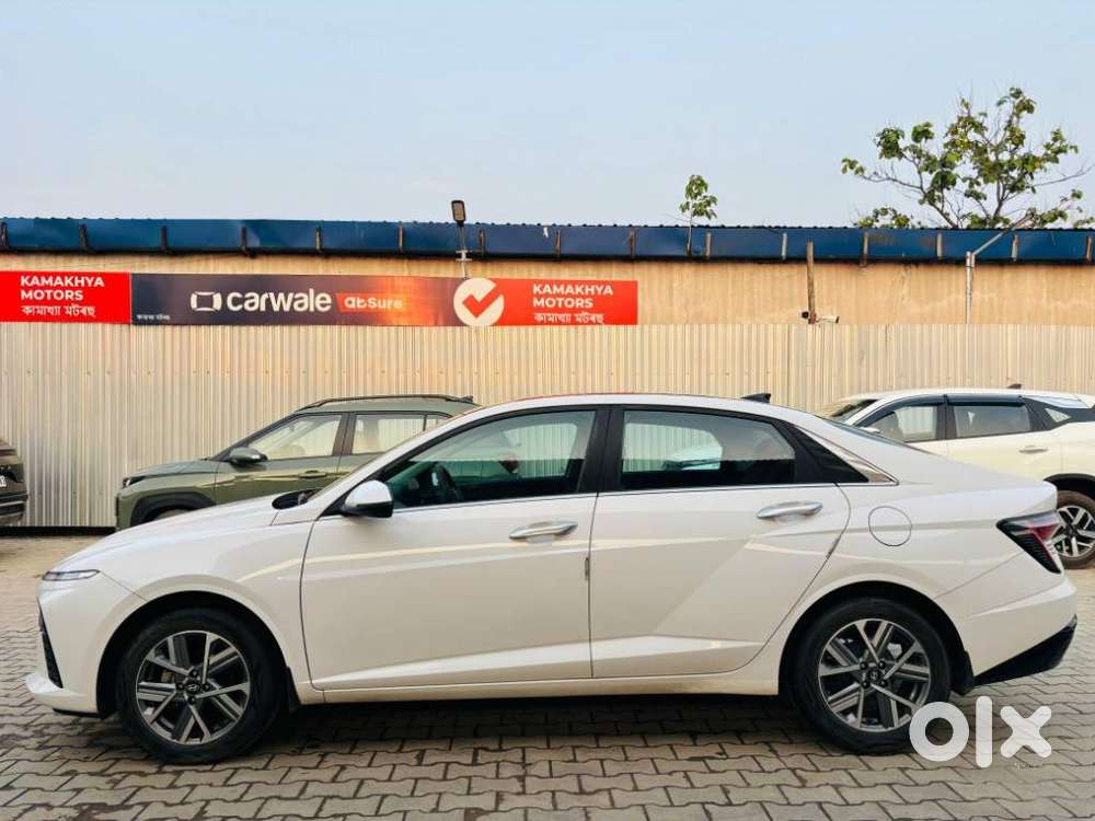 Hyundai Verna 1.5 Mpi Mt Sx (o), 2023, Petrol